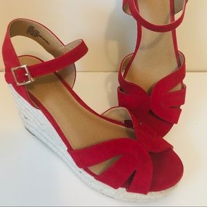 CUTE Red Espadrille Wedge